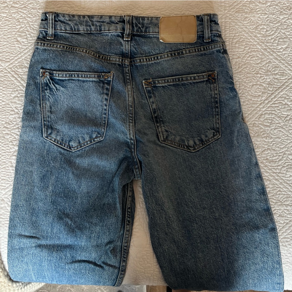 Zara blue jeans